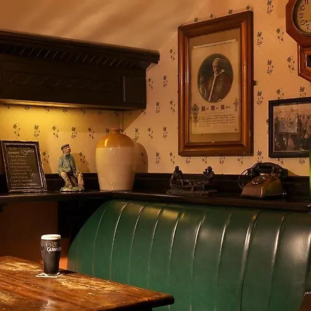 Casa de hóspedes Murphys Of 3*